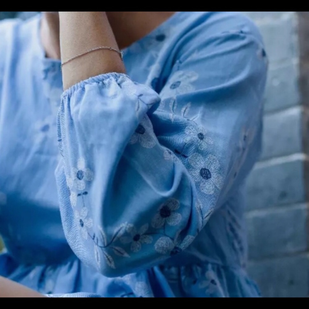 Blue blouse - Picture 4 of 6